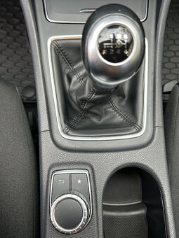 Mercedes-Benz třídy A A160 2017 - 12