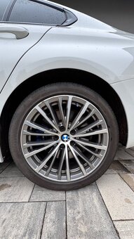 Bmw 330e rok 2021 najeto 27 000km x-drive - 12