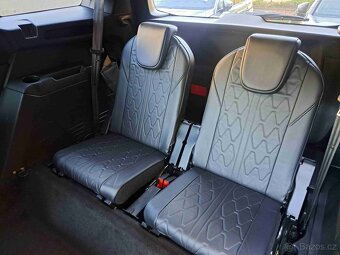 Peugeot 5008 1,5 HDI EAT8 GT 116.000 km - 12