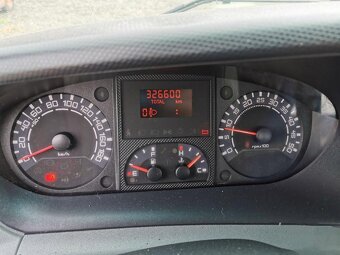 Iveco daily 65C15 hákový nosič kontejnerů - 12
