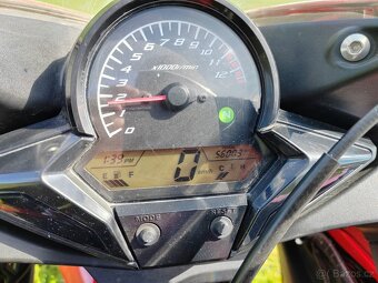Honda CBR125R - 12