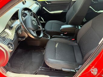 ŠKODA RAPID SPACEBACK 2015 1.2TSI AMBITION PLUS - 12
