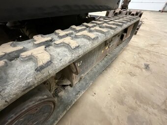 BAGR BOBCAT E 17 - 12