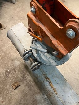 Kráčející minibagr, minirypadlo - 12