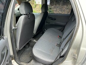 Fiat Punto 1,2i 8V 44kW, klima, r.v. 2005 - 12
