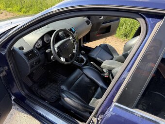 Ford Mondeo ST220 3.0 V6 166kw - 12