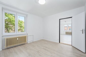 Pronájem bytu 2+1 cca 52,6 m² v ulici Na vrcholu, Praha - Ži - 12