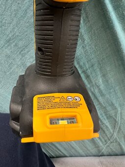 Dewalt XR Brushless DCS438  20V  3” Cut Off Tool  Bruska - 12