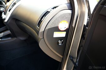 KIA CEED 1,6 CVVT 91,9KW COMFORT 2010 CZ - 12