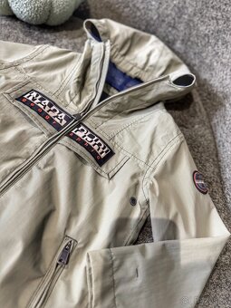 Luxusní, Dětská VODEODOLNA bunda Napapijri - 12