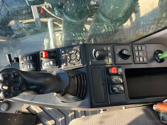 Kolové rypadlo Volvo EW160E s rotátorem - 12