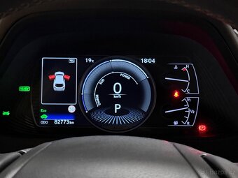 Lexus UX 250h - 12