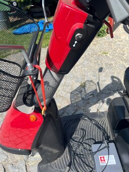 Elektrický skůtr booster trophy 6 v silnejší variantě 625 W - 12