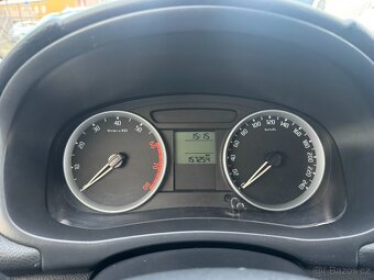 Škoda Roomster 1,6 16V 77 KW SK STK - 12