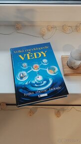 Nové knihy, encyklopedie - 12