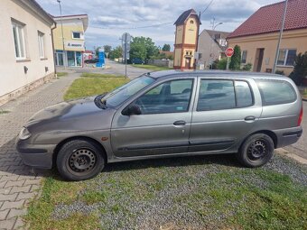 Renaul megane 1.4 16v 20001 najeto 245 tisíc kilometru - 12