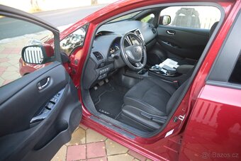 Nissan Leaf 2017 30kWh - lehce poškozený - plně pojízdný - 12