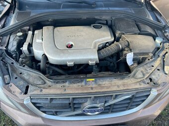 Volvo XC60 2.4D 120kW,automat,AWD D5 2009 - 12