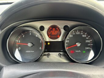 Nissan Qashqai 2009 - 12