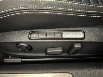 VW Passat Alltrack 2.0TDI 4Motion DSG Full LED Tažné 2019 - 12