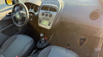 Seat Altea XL 1.6i 75kW – možnost splátek - 12