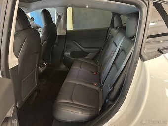 TESLA MODEL Y LONG RANGE DUAL MOTOR M2022 ZÁRUKA CZ DPH - 12