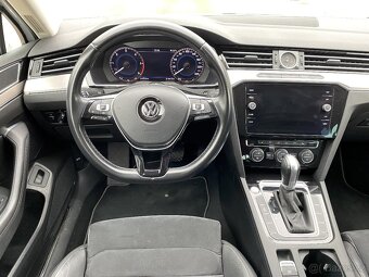 VW Passat 2.0 TDI, DSG, 140 kW, r. 2019, Highline, kůže, DPH - 12