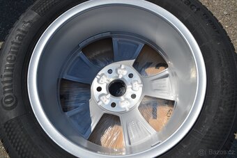 Škoda Octavia IV -NOVÁ zimní orig.Alu sada-205/60R16 - 12