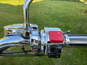 YAMAHA XV 1900 A Midnight Star (2008) - 12