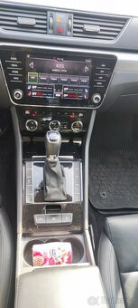 Škoda Superb 3, 4x4,12/2018,140kw,DSG,320tiskm - 12