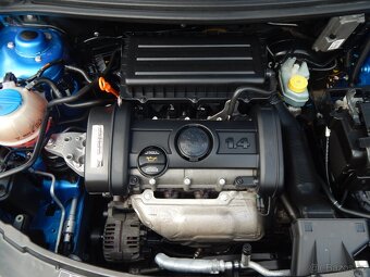 Škoda Roomster 1,4  16V 63 kW - 12