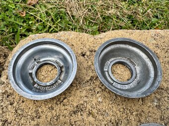 Jawa ČZ kyvacka, ČZ - matice krytu a kryt - 12