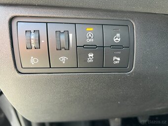 HYUNDAI ix20 1.4i 66 KW 1.MAJ PAR.SENZOR VYHŘ.SEDADLA+VOLANT - 12