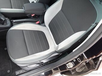 Škoda Fabia 1.2 TSI JOY r.v.2017 (66KW) NOVÁ STK - 12