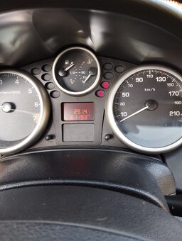 Prodám peugeot 207 - 12