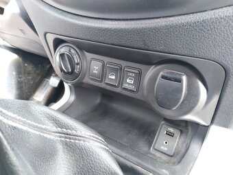 NISSAN NAVARA 2.3 dCi 120kW ČR,SERVISKA,MANUÁL,4X4 - 12