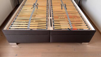 Čalouněna postel 180/200 cm - 12