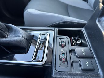 Toyota Land Cruiser 2.8 D-4D 150 kW Executive - CZ - DPH - 12