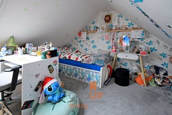 Prodej rodinného domu o rozloze 200 m2, ulice Janáčkova, Pol - 12