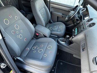 Maxi 2.0tdi 103kw DSG 7-míst, 274000km, PDC, DigiAC - 12