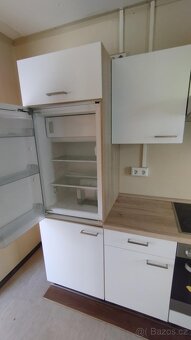 Obytný modul s kuchyní a se sprchama / 10m délky - 12