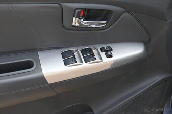 Toyota Hilux 3,0 D 4D DoubleCab Executive aut. 126kw - 12