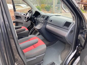 Volkswagen Multivan 2,5 TDi 128kW 7 Míst - 12