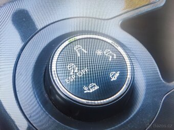 Prodám Peugeot 3008 1.6 HDi 84 automat rok 2013 - 12