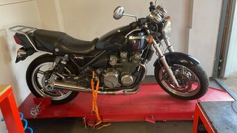 Kawasaki 550 Zephyr - 12