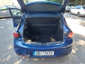 Opel Astra K 1.2, 81kw,  rok 2020.. - 12