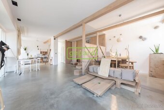 Celá přístavba domu. Byt 3+1 (celkem 72,5m²) + víceúčelová m - 12