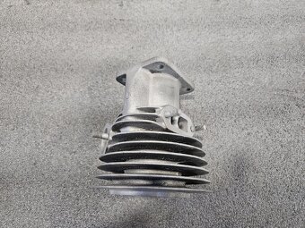 VÁLEC JAWA ROBOT - 12