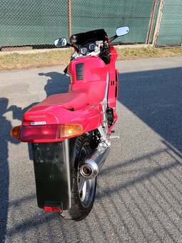 Honda VFR 750 - 12