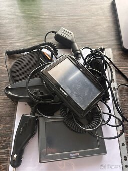 ELEKTRONIKA - DVD, VHS, klávesnice, repráky, ovladače… - 12